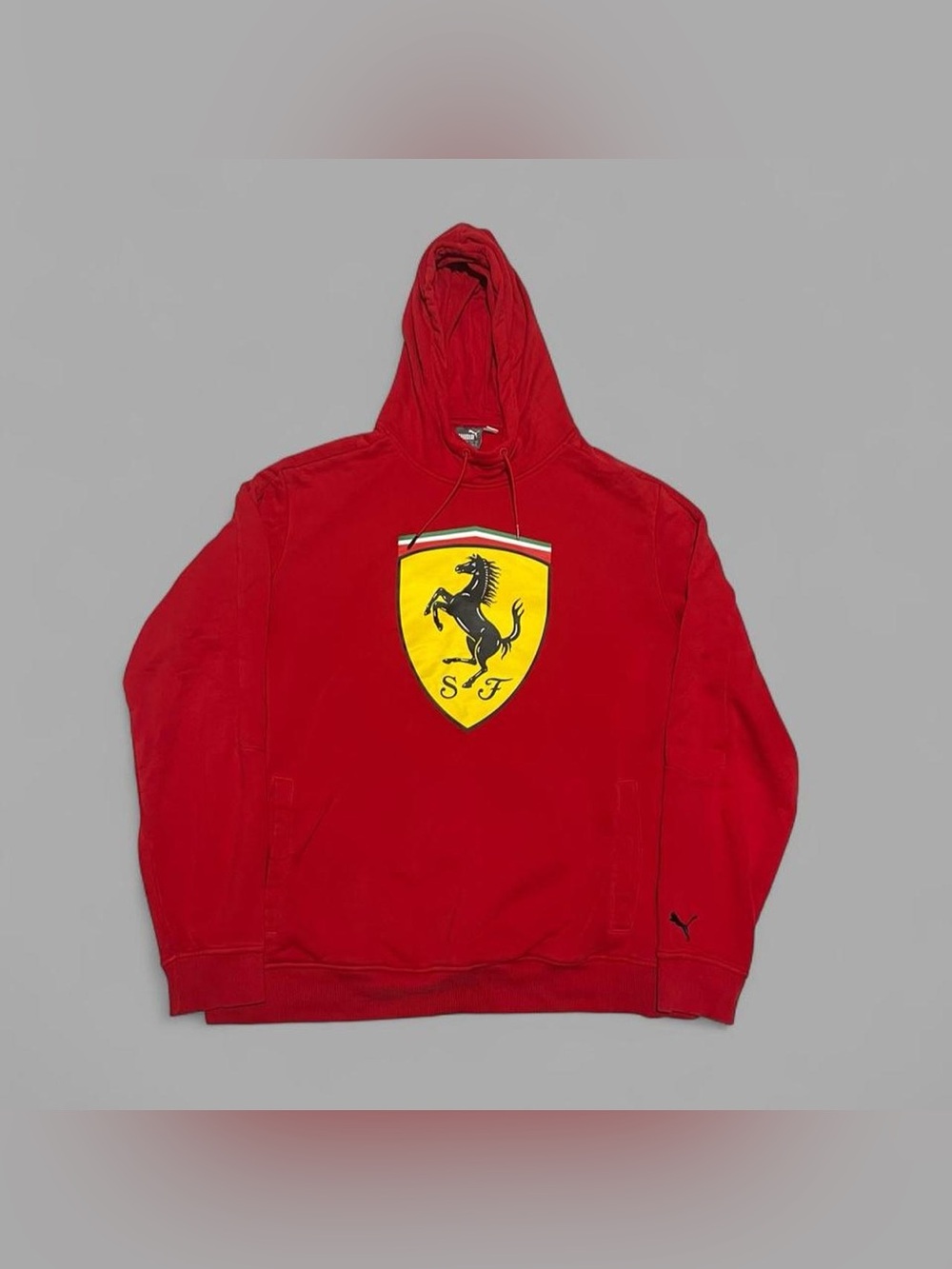 Puma Scuderia Ferrari Shield Formula One Racing Motorsports Hoodie. Size XL.